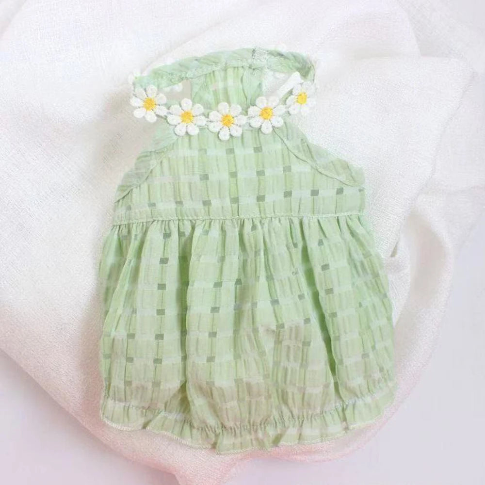 Floral Princess Dress for Cats & Small Dogs – Breathable Skirt with Wreath Collar